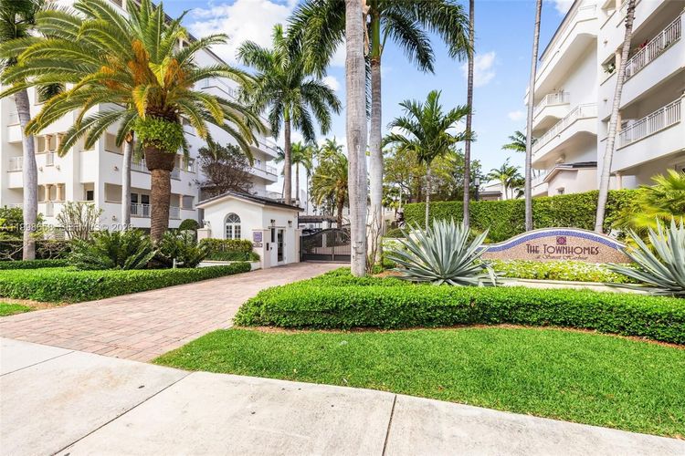 Townhomes at Sunset Harbour #TH-102 image #43