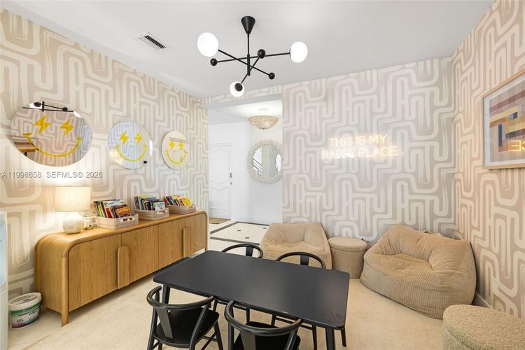 Townhomes at Sunset Harbour #TH-102 image #9