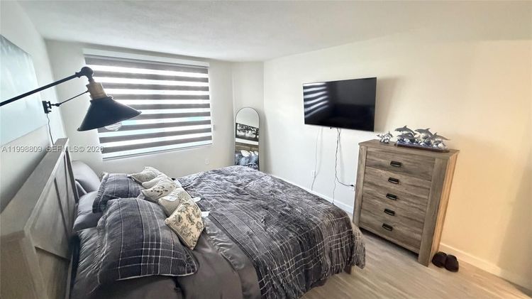 The Hemispheres #5D image #12