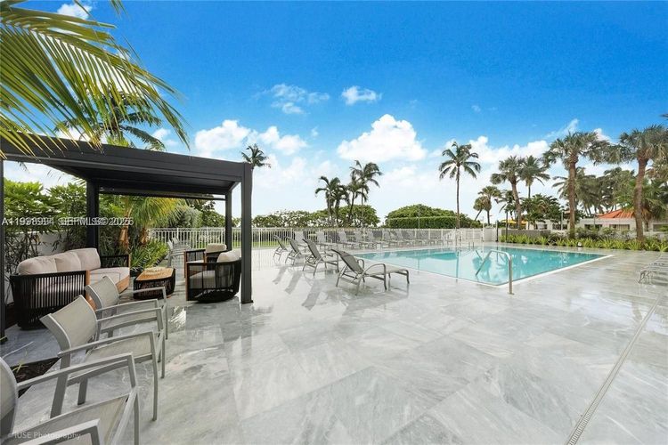 Vendome Place #803 image #19