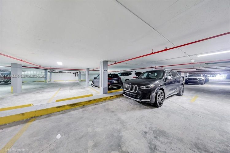 Vendome Place #803 image #20