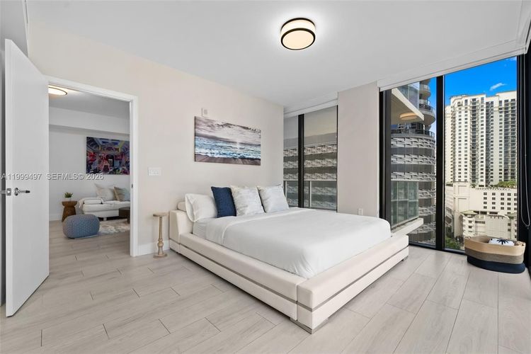 1010 Brickell #1411 image #10