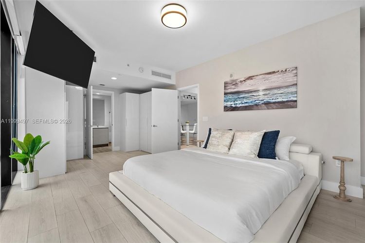 1010 Brickell #1411 image #11