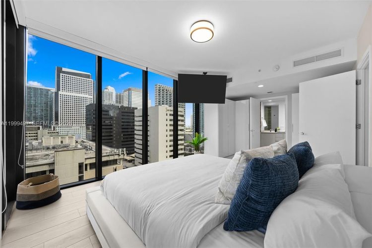 1010 Brickell #1411 image #12