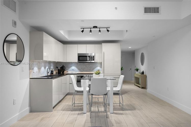 1010 Brickell #1411 image #17