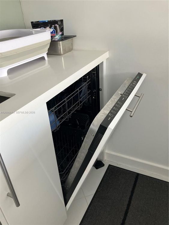 The Venetia #19K image #12