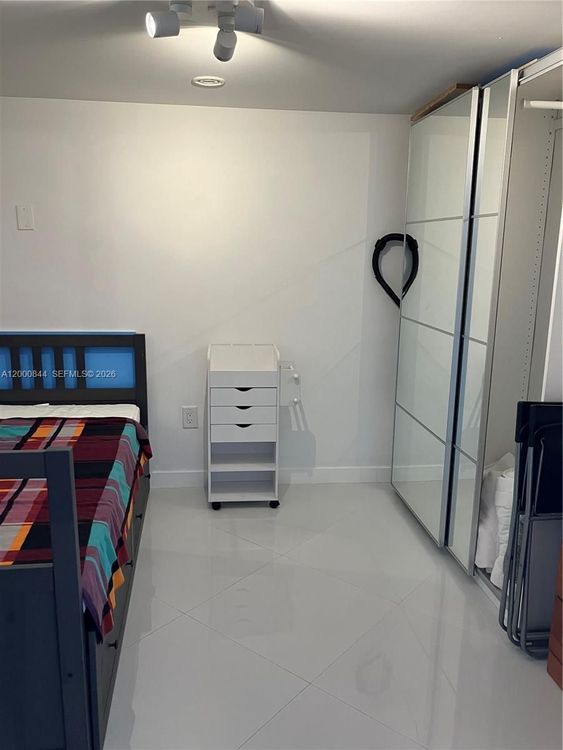 The Venetia #19K image #15