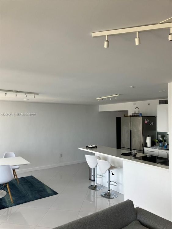 The Venetia #19K image #8