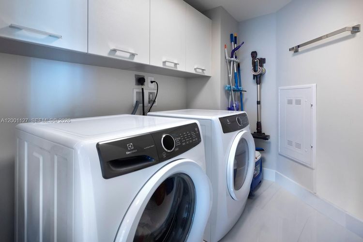 Parque Towers #4-1702 image #23