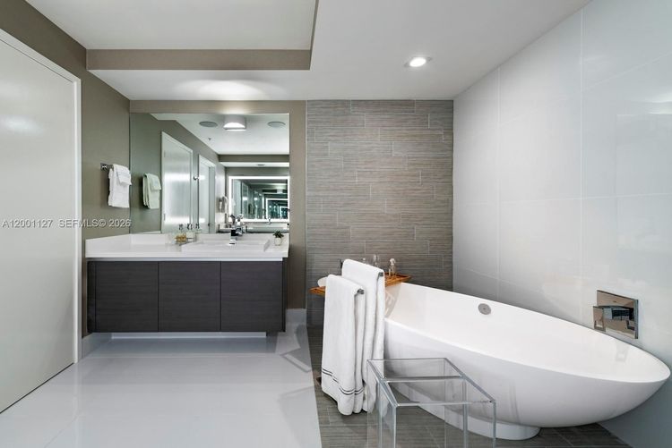 Parque Towers #4-1702 image #30