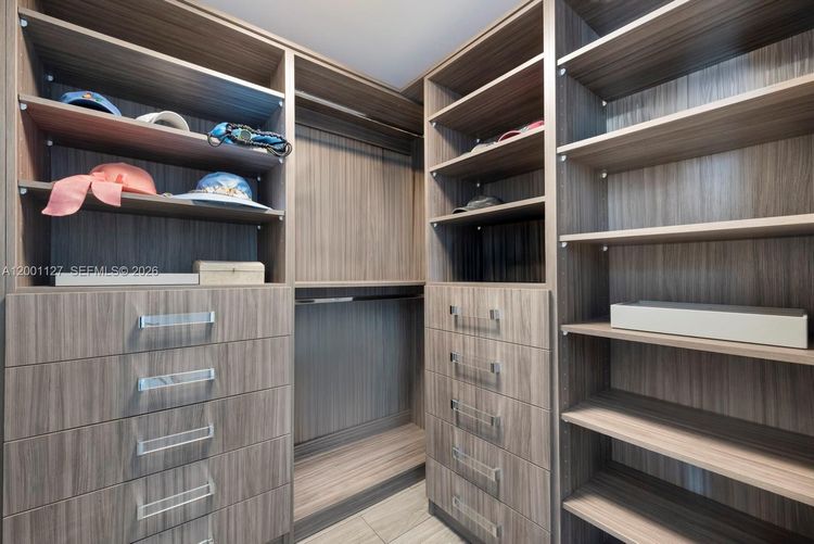 Parque Towers #4-1702 image #33