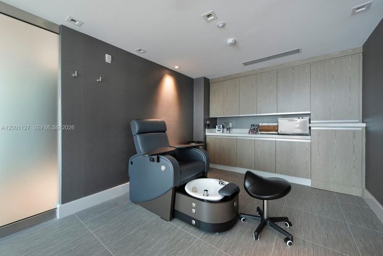 Parque Towers #4-1702 image #77