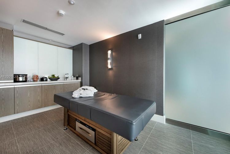 Parque Towers #4-1702 image #78