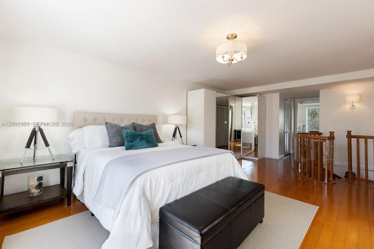 Villas at South Beach #225 image #9