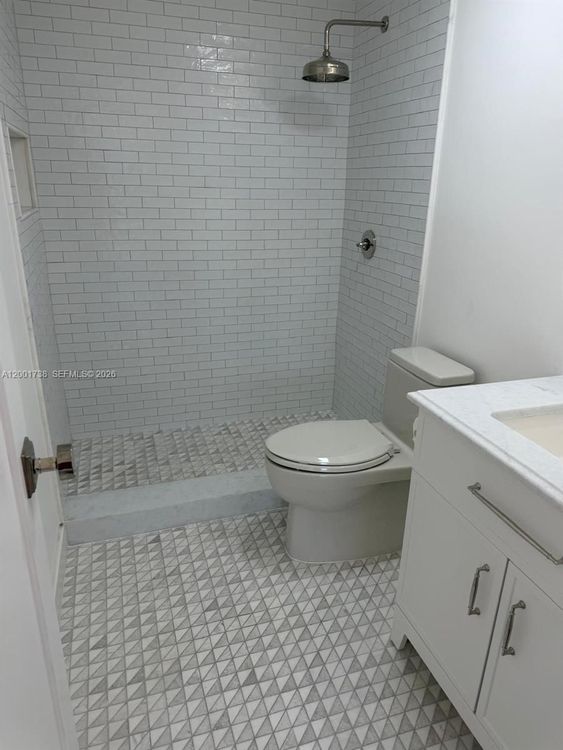 Lauderdale Tower #F2 image #15