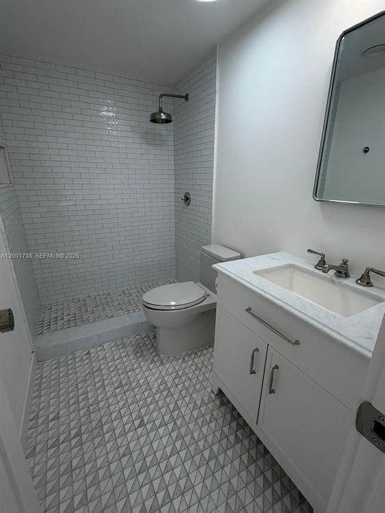 Lauderdale Tower #F2 image #18