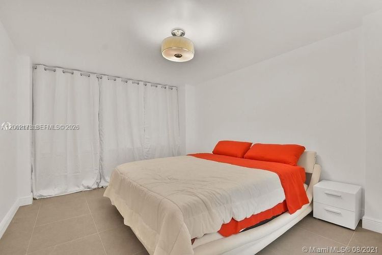 Del Prado South Tower #801 image #29