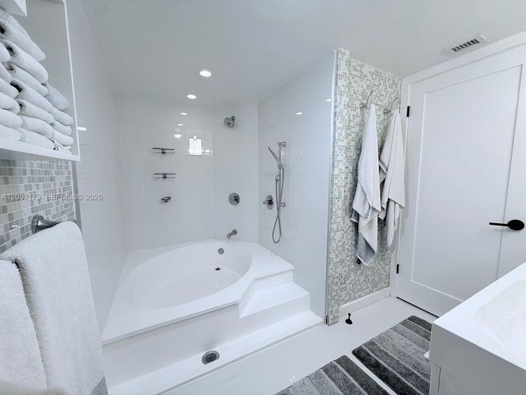 Brickell Place B #B1809 image #14