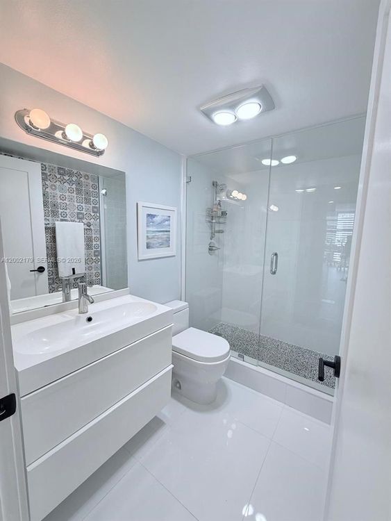 Brickell Place B #B1809 image #15