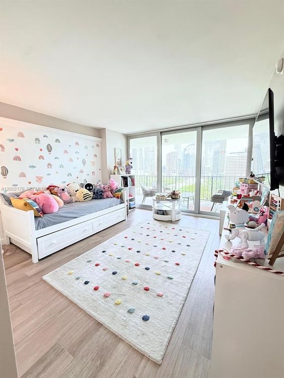 Brickell Place B #B1809 image #7