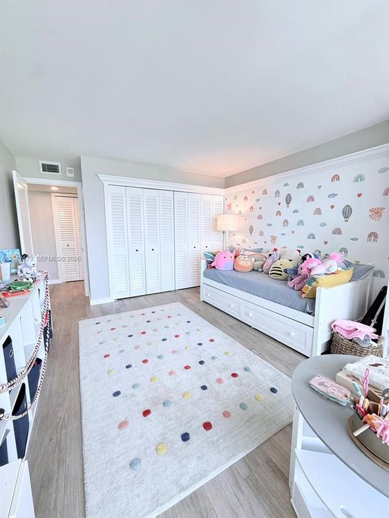 Brickell Place B #B1809 image #8