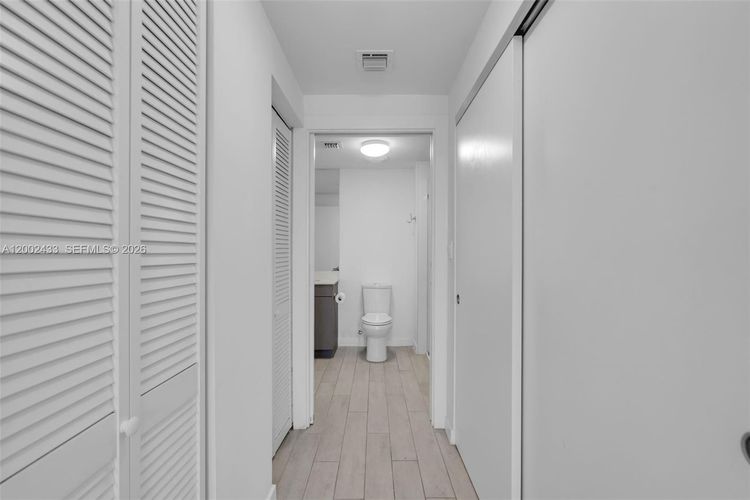 26 Edgewater #605 image #14