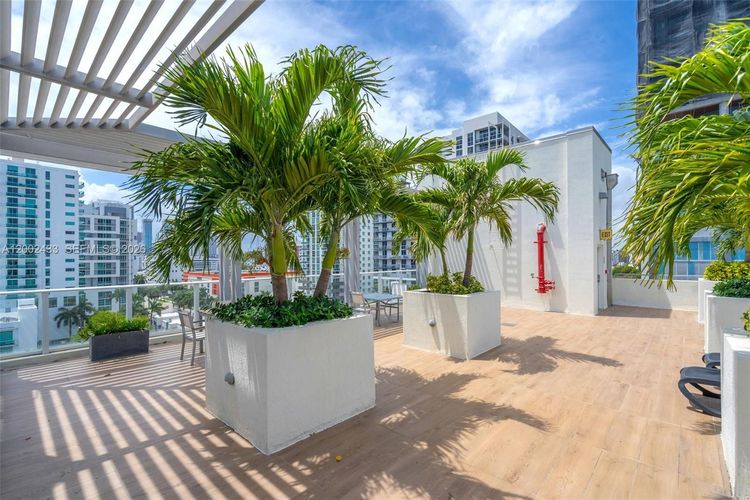 26 Edgewater #605 image #26