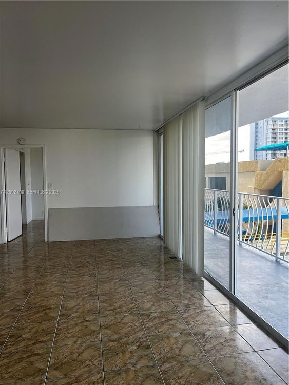 Grand View Palace #417 image #10