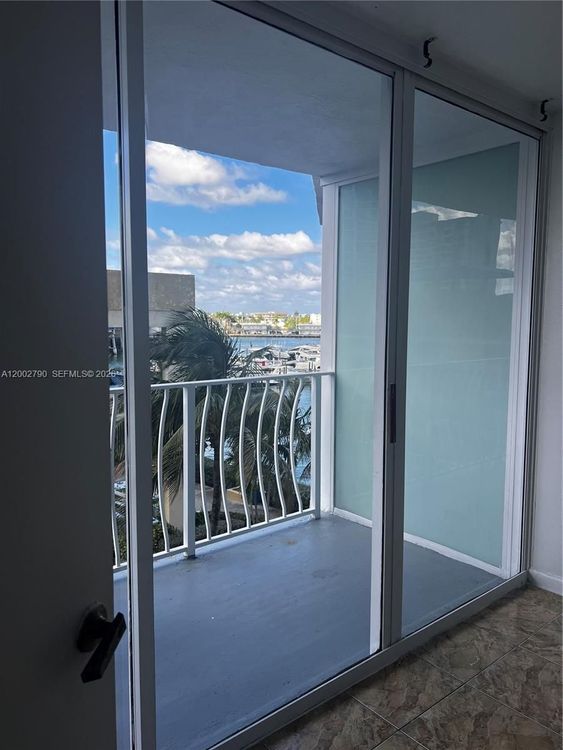 Grand View Palace #417 image #9