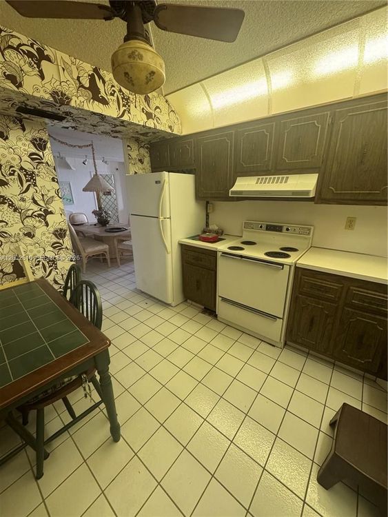 Allington Towers #4F image #23