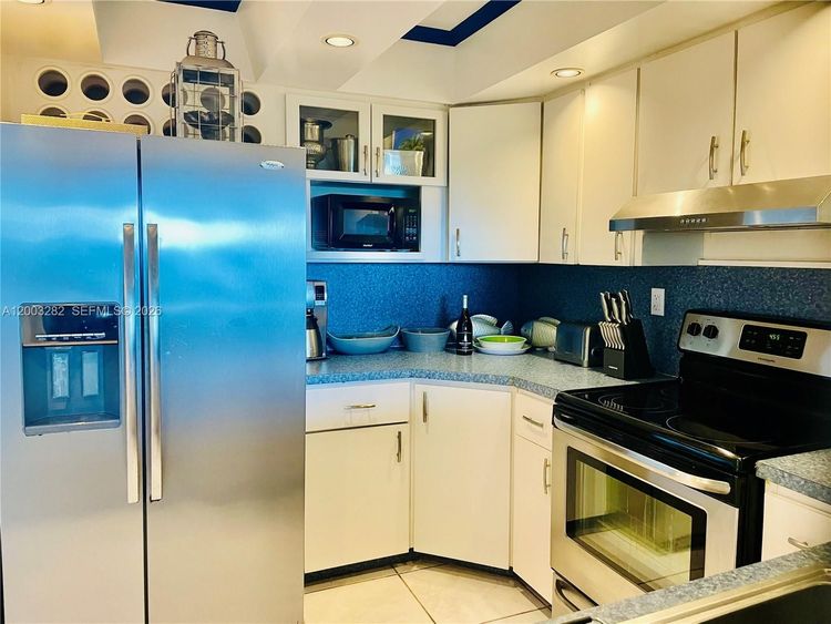 Club Atlantis #1805 image #6