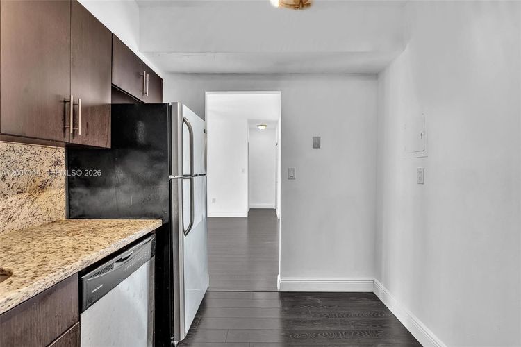 Arlen House West #228 image #13