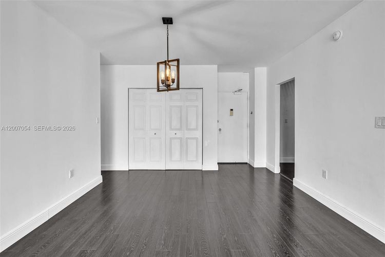 Arlen House West #228 image #14