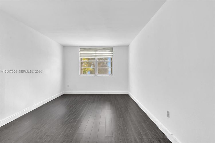 Arlen House West #228 image #17