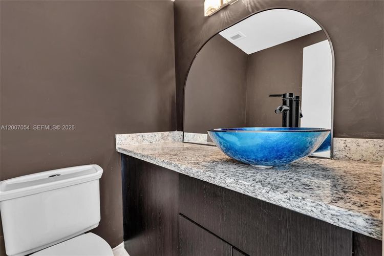 Arlen House West #228 image #8