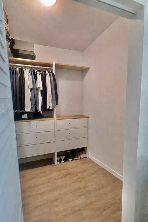 1800 Club #303 image #17