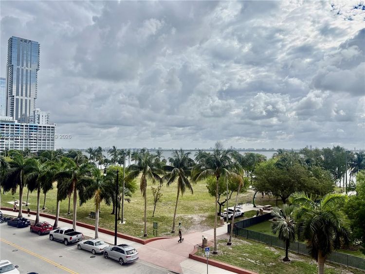 1800 Club #303 image #19