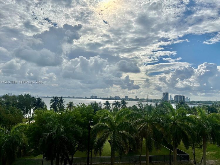 1800 Club #303 image #22