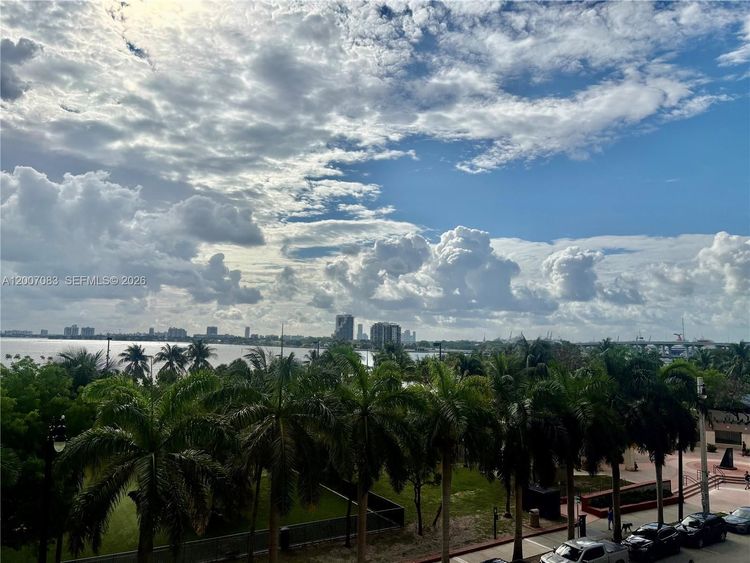 1800 Club #303 image #24