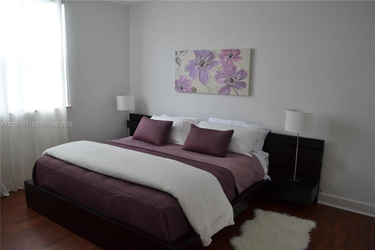 401 Blu Condo #1013 image #13