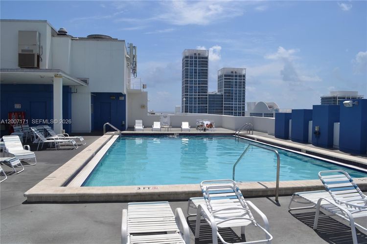 401 Blu Condo #1013 image #18