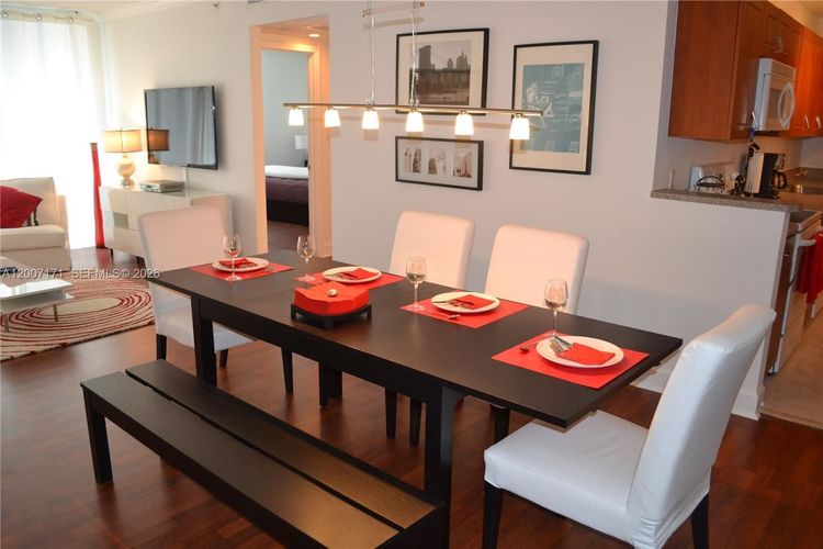 401 Blu Condo #1013 image #6