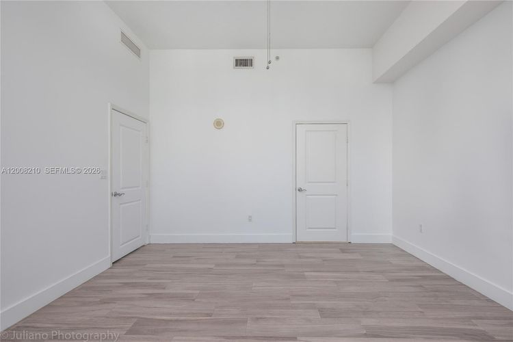 360 Condo #PH23 image #21