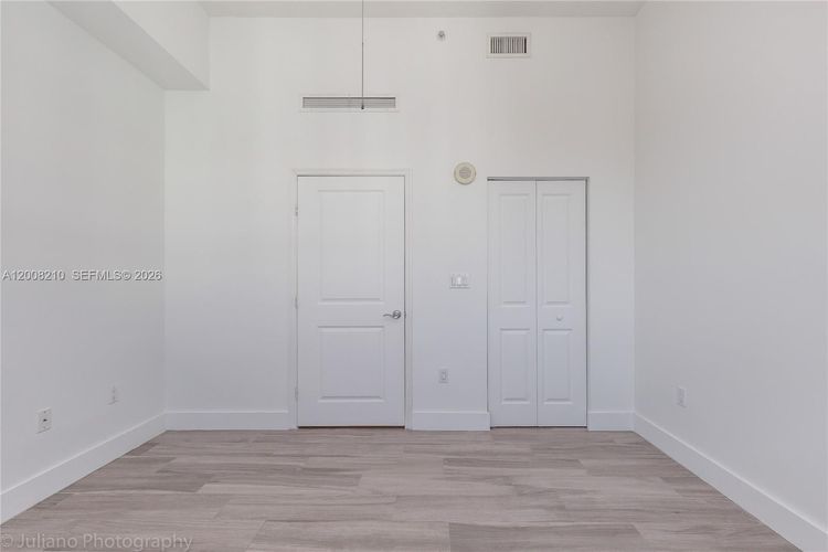360 Condo #PH23 image #28