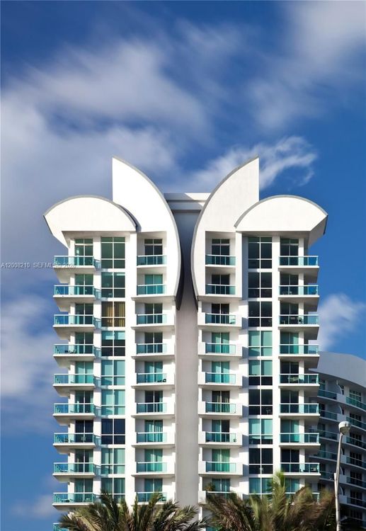 360 Condo #PH23 image #31