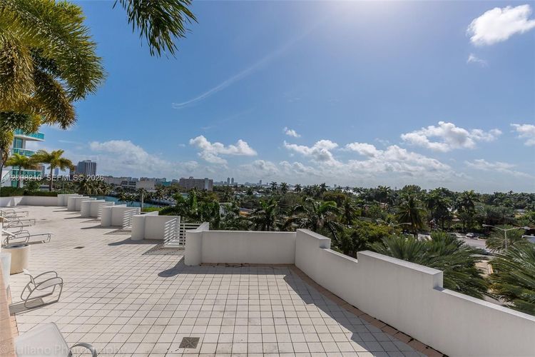 360 Condo #PH23 image #35