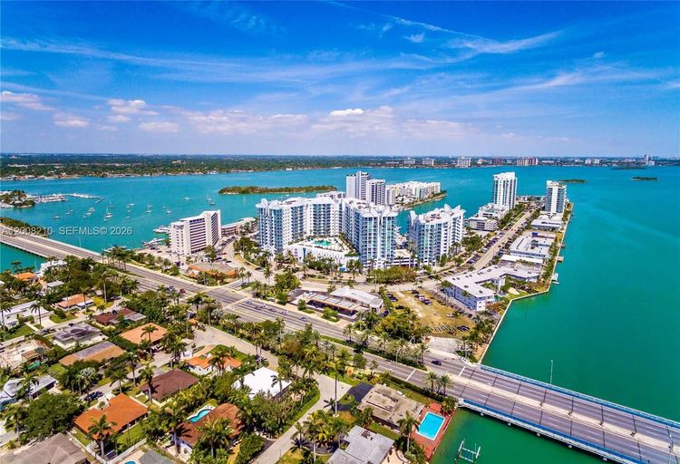 360 Condo #PH23 image #38