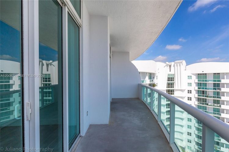 360 Condo #PH23 image #6