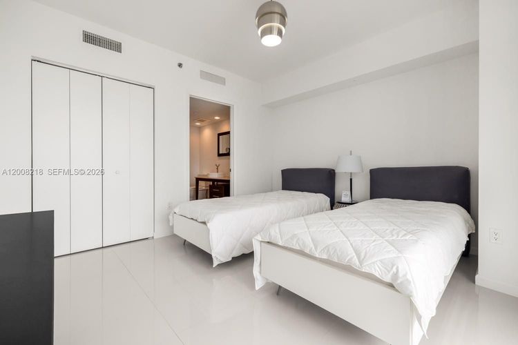 Icon Brickell II #2603 image #14