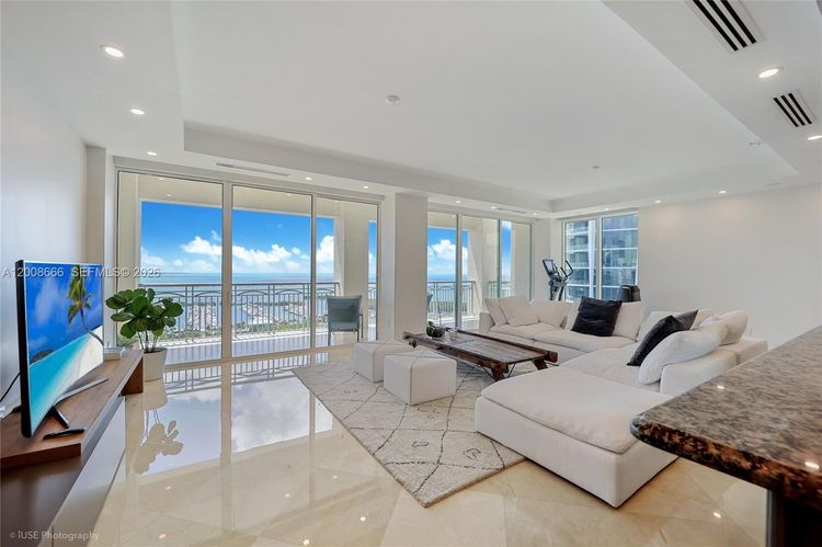 Ritz-Carlton Coconut Grove #2202 image #10